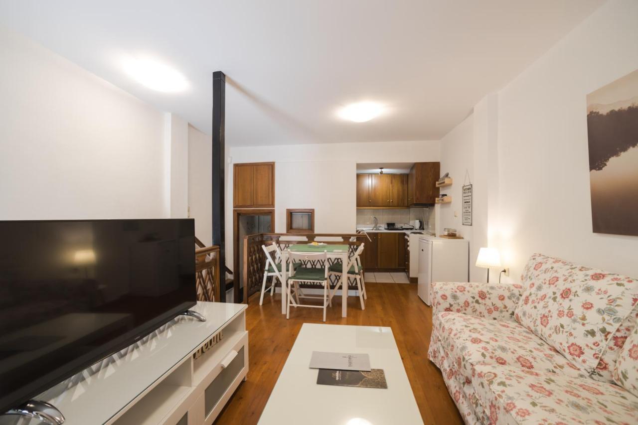 Anelia Boutique Apartments 나플리오 외부 사진